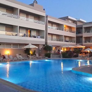 Agela Hotel & Apartments